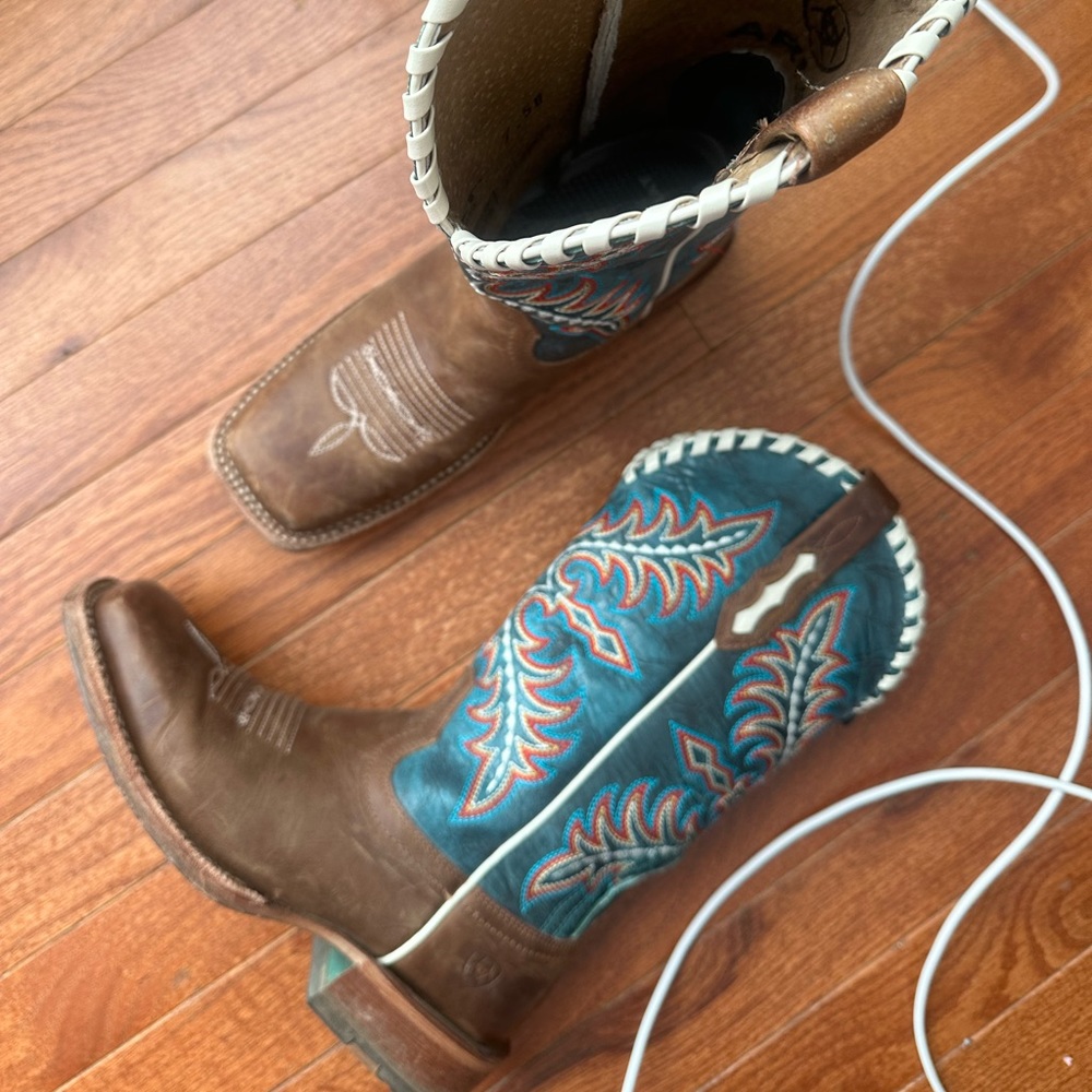 Ariat women’s
